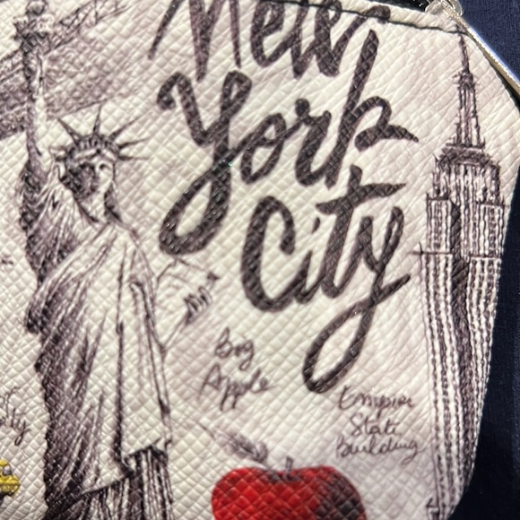 NEw York City Change Purse - Picture 6 of 10